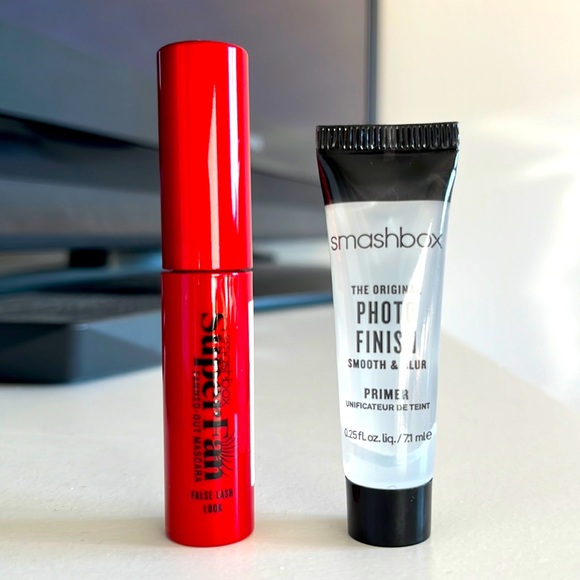 SMASHBOX Travel-Sized Primer and Mascara PLUS Makeup Bag - Picture 2 of 4